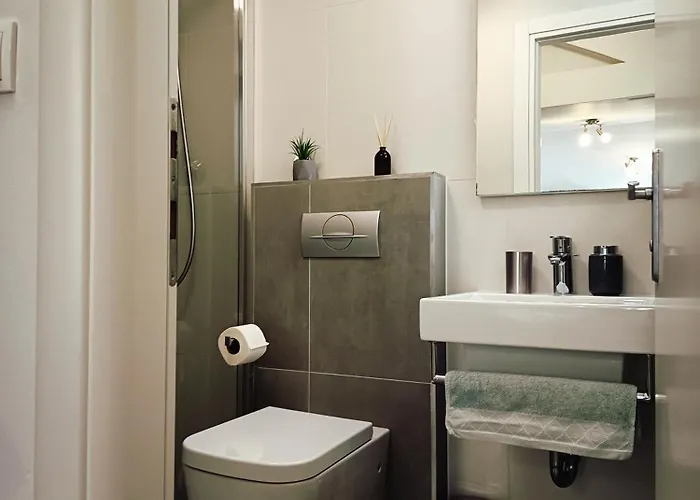 Kod Urara - At The Watchmaker's Place *