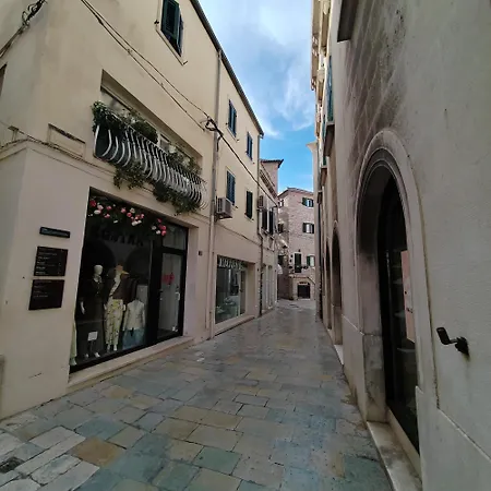 Apartment Kod Urara - At The Watchmaker's Place Split